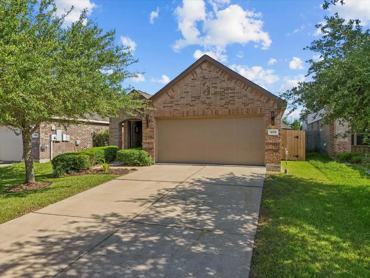 Dickinson, TX 77539,3053 Heather Grove LN