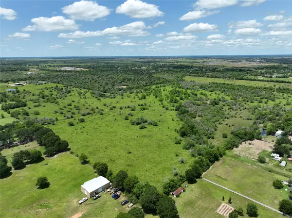 Sealy, TX 77474,1721 Columbus RD