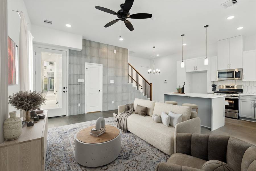 9902 Clark RD #F, Houston, TX 77076