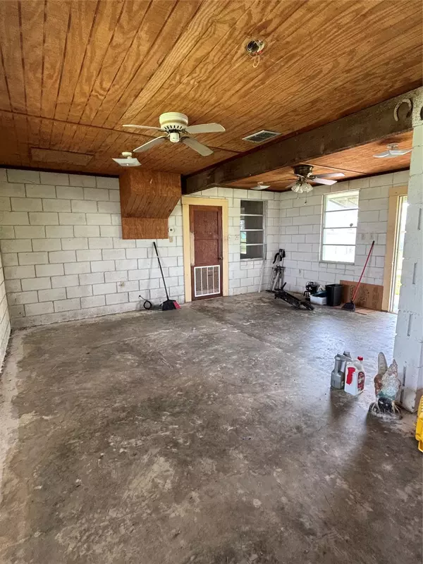 Rockport, TX 78382,4 & 4-R Copano Ridge RD