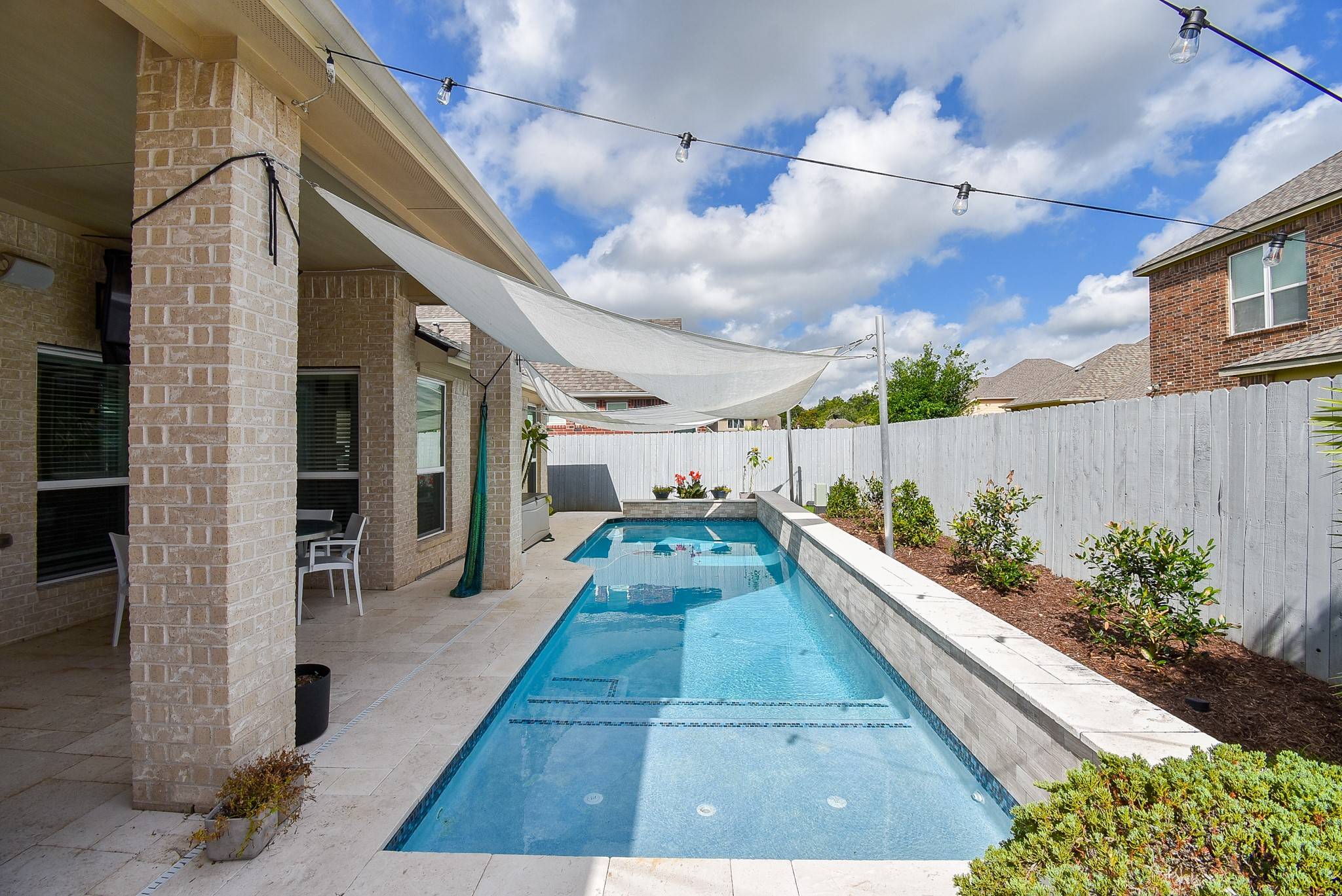 4630 Regal Shadow LN, Sugar Land, TX 77479