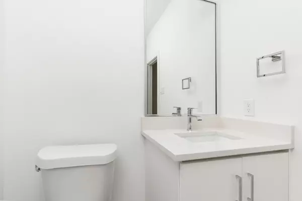 Houston, TX 77018,4720 Thornton Views  Rd