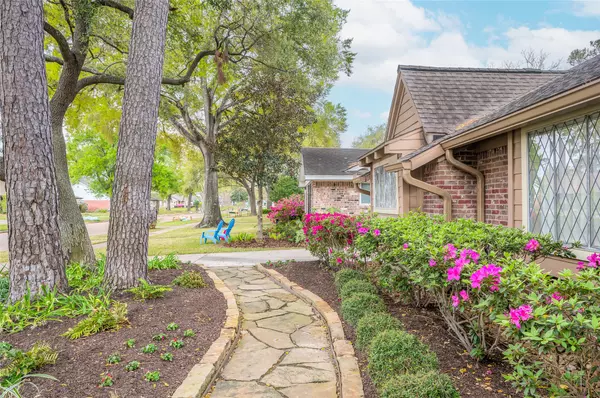 Houston, TX 77018,1038 Martin ST