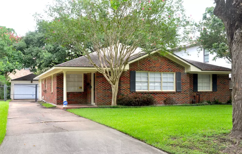 4030 Dumbarton ST, Houston, TX 77025