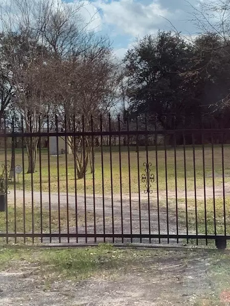 2722 E Almeda Genoa RD E, Houston, TX 77047