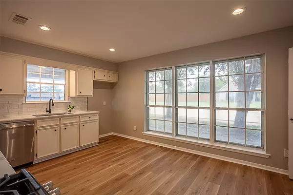 Nederland, TX 77627,505 S 27th ST