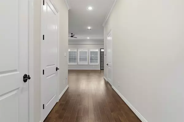 Houston, TX 77057,1917 Potomac DR #C