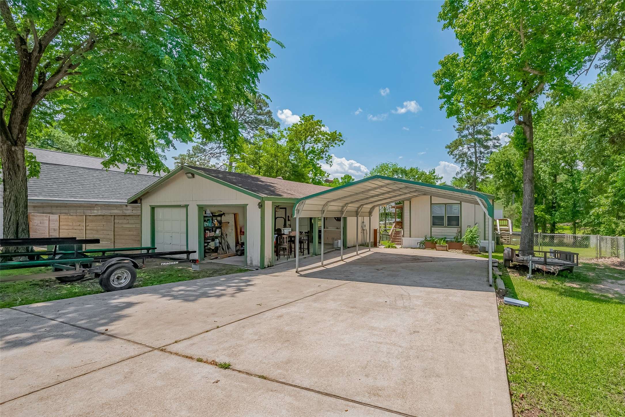 Onalaska, TX 77360,333 Lakeshore DR