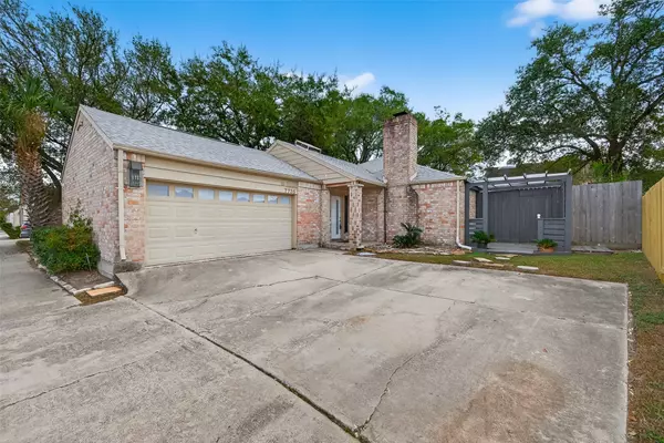 7735 Teal Run DR, Houston, TX 77071