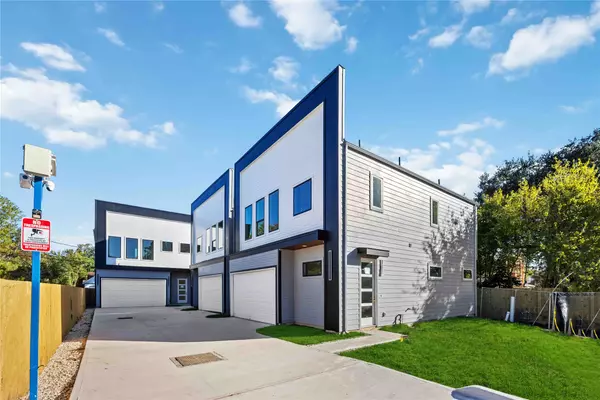 7127 England ST, Houston, TX 77021