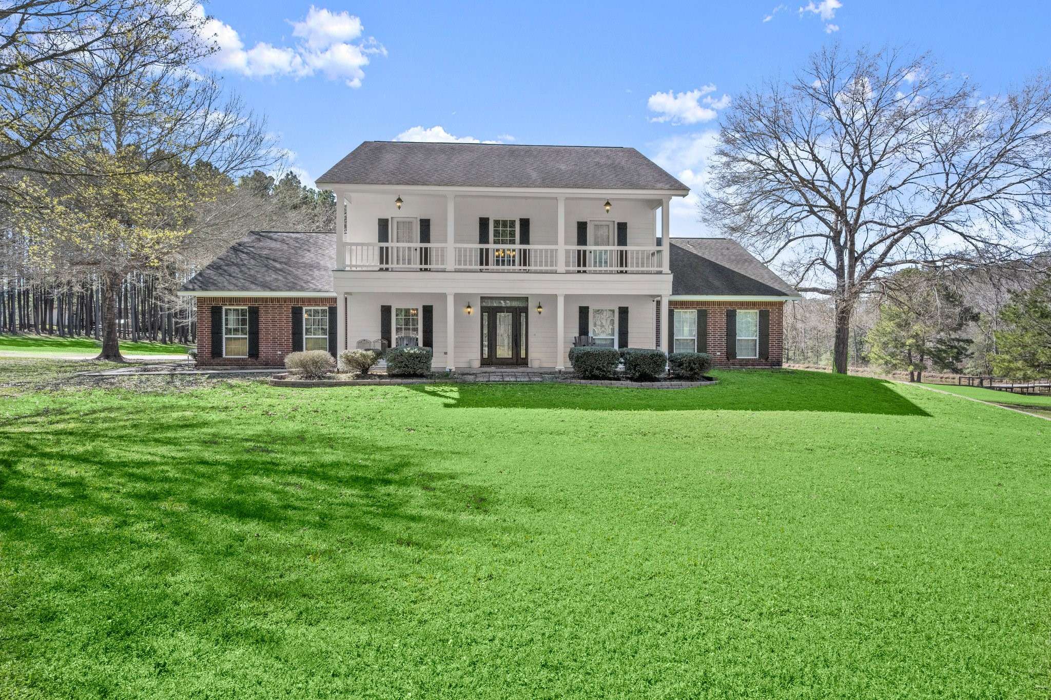 825 Walding RD, Livingston, TX 77351