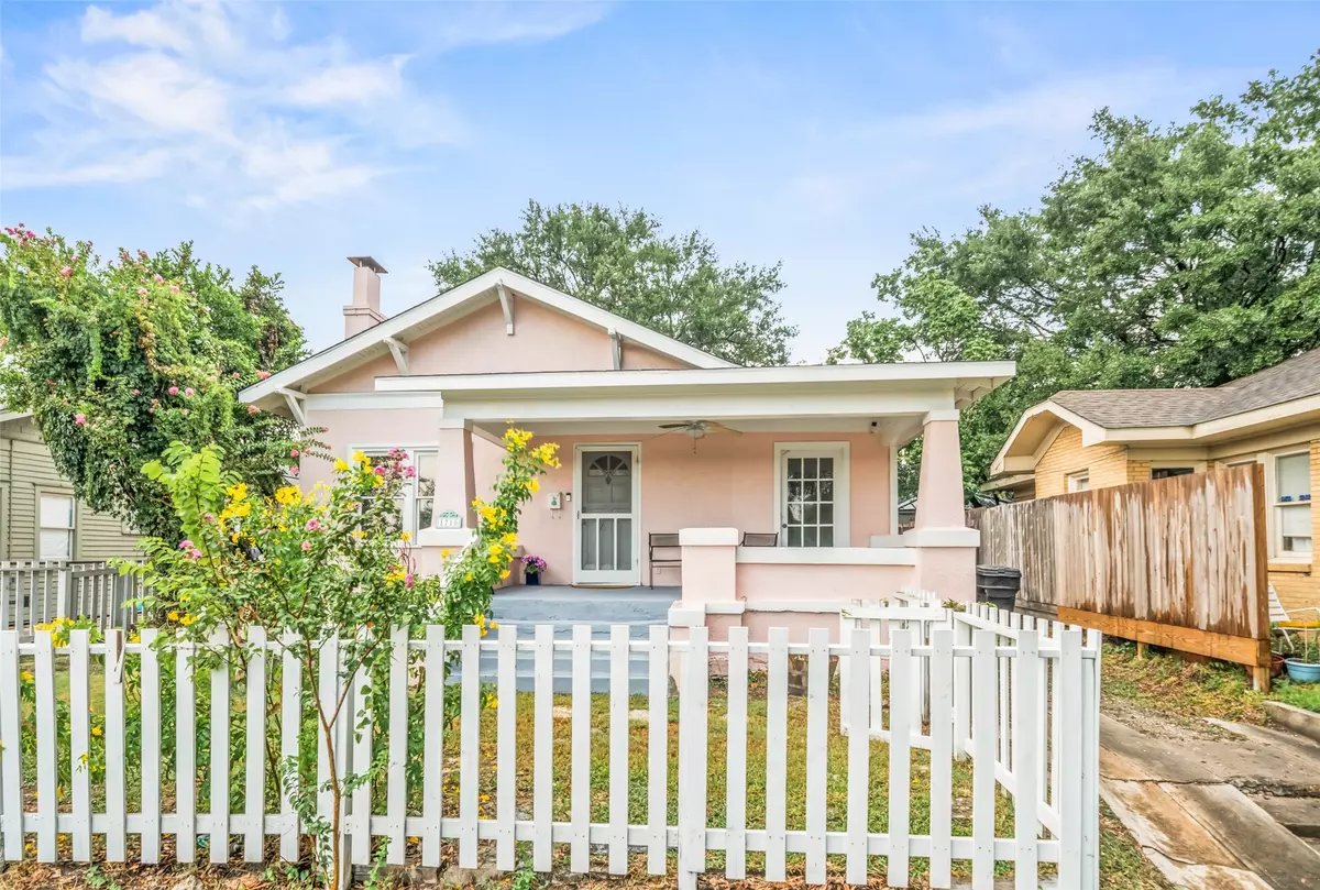 Houston, TX 77009,1710 White Oak DR