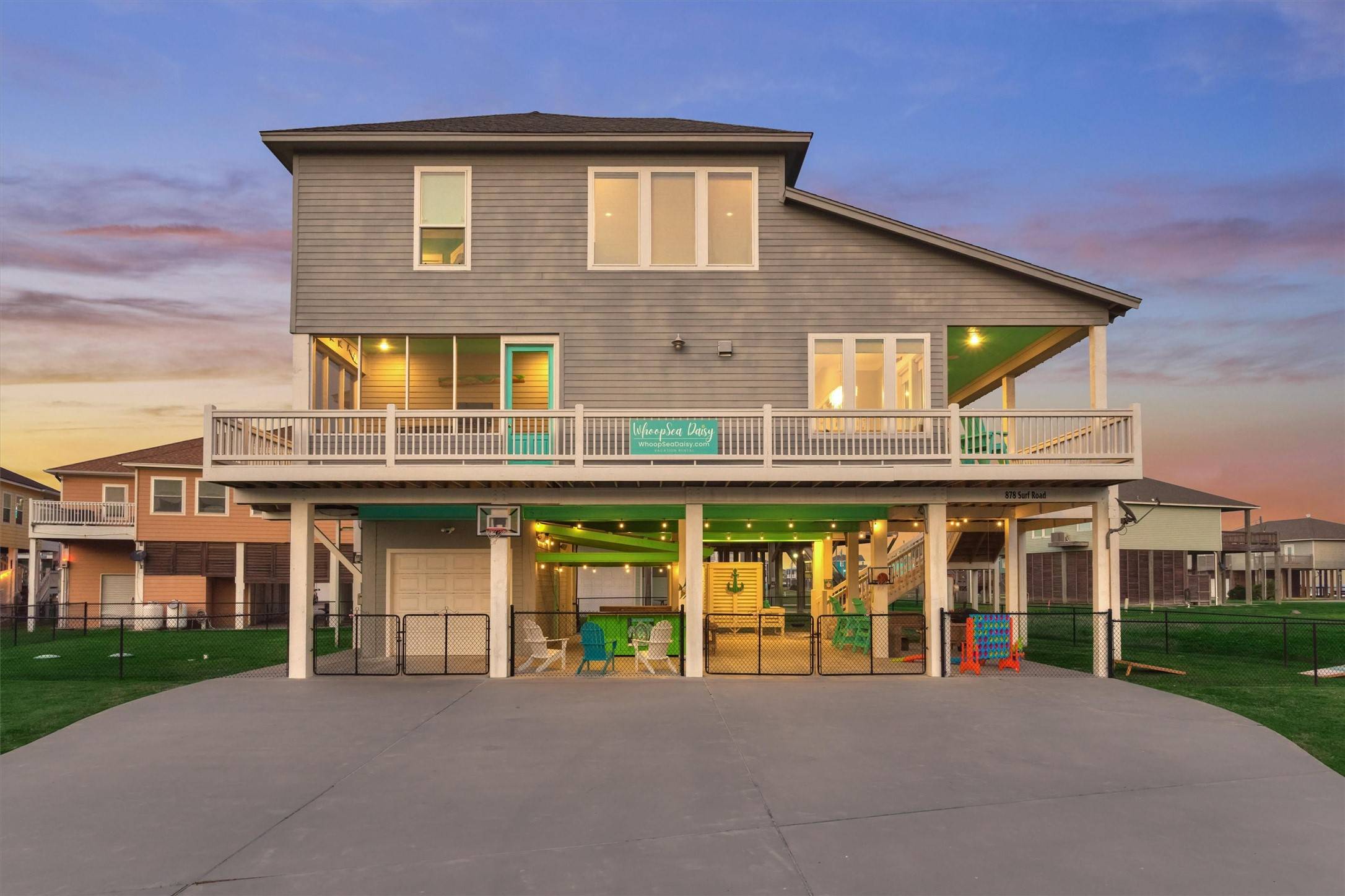 Crystal Beach, TX 77650,878 Surf RD