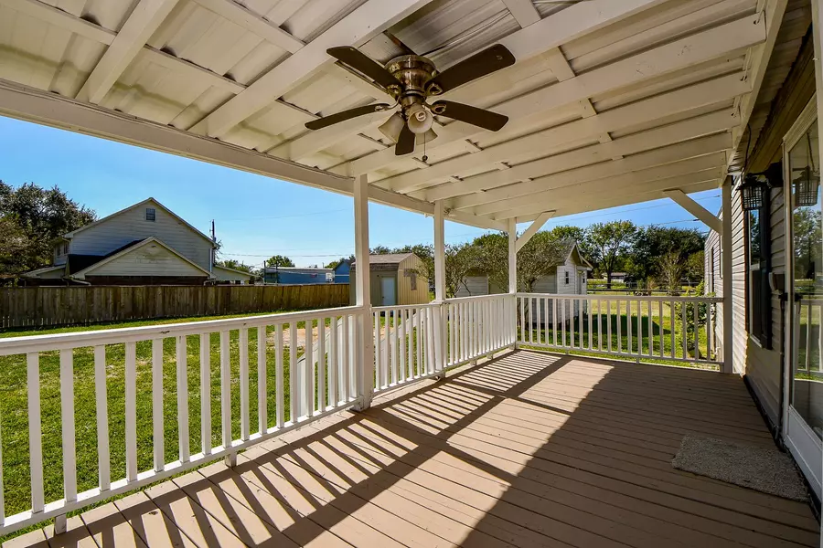 3610 Alice ST, Fresno, TX 77545