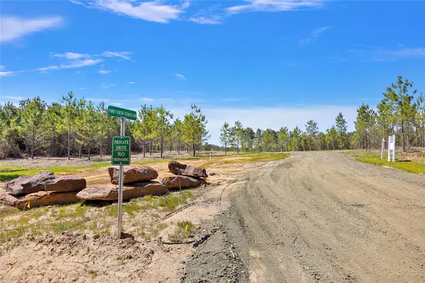 340 Piney Creek Estates RD, Timpson, TX 75975