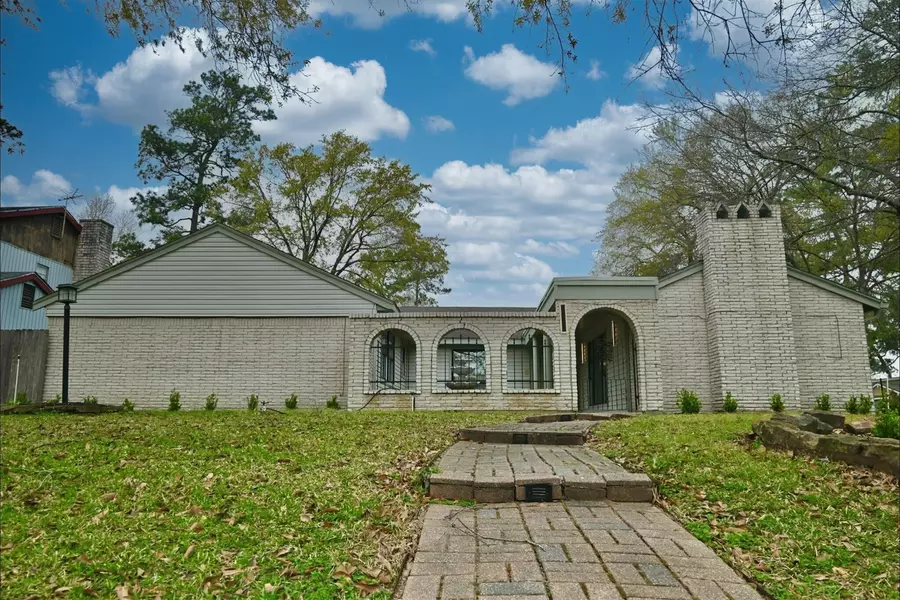 202 Pine Branch DR, Spring, TX 77388
