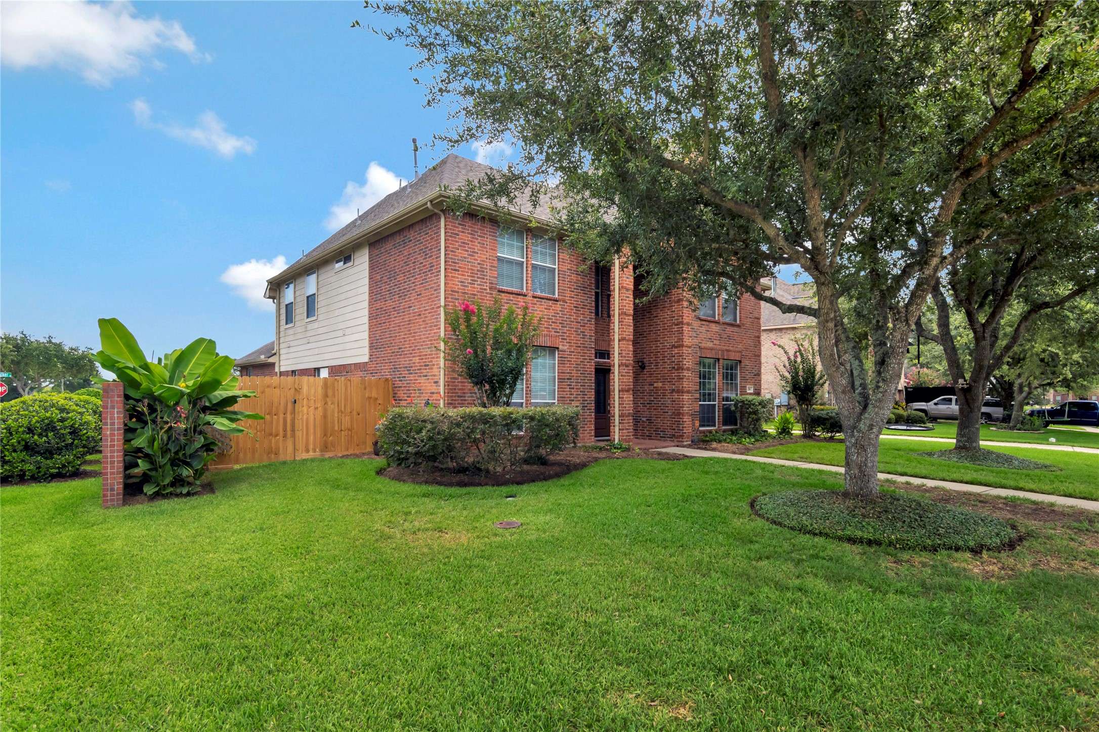 League City, TX 77573,216 Willow Pointe DR