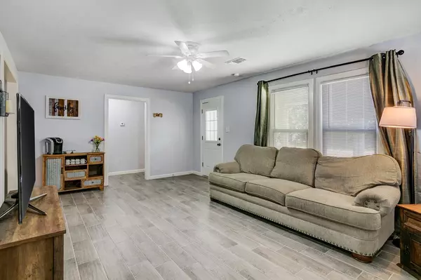 Baytown, TX 77520,1204 Madison ST