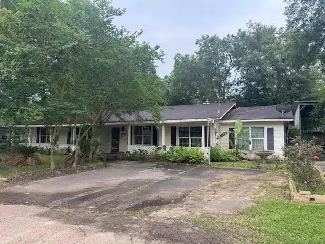 3475 Pelican ST, Pinehurst, TX 77630