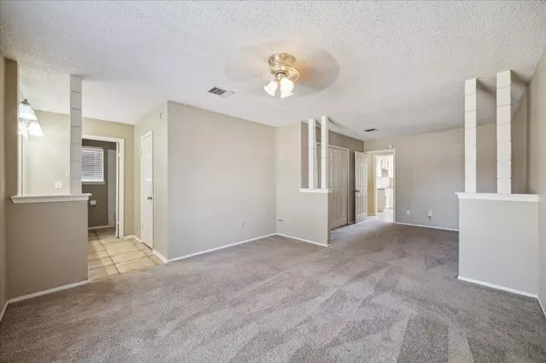 Houston, TX 77088,5727 Longforest DR