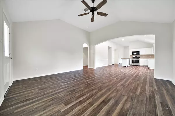 Pinehurst, TX 77362,11703 Elizabeth CT