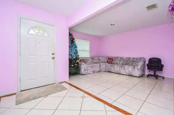 Houston, TX 77040,7926 Westington LN