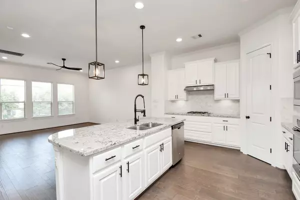 1411 Upland Arbor DR, Houston, TX 77043