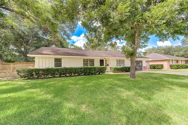 Richmond, TX 77469,1702 Long DR