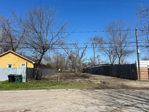 1024 Glen AVE,  Houston,  TX 77088