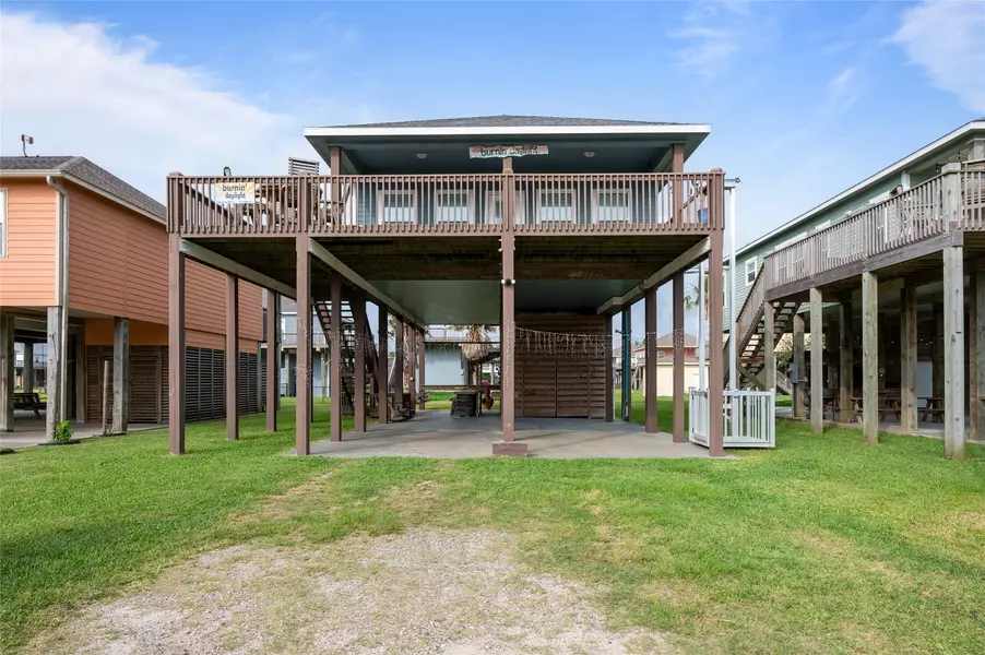 871 Surfview, Crystal Beach, TX 77650