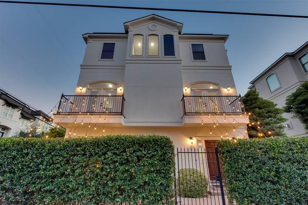 5501 Petty ST,  Houston,  TX 77007