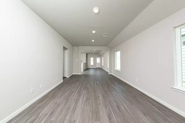 Conroe, TX 77301,2521 Hawks Eye DR