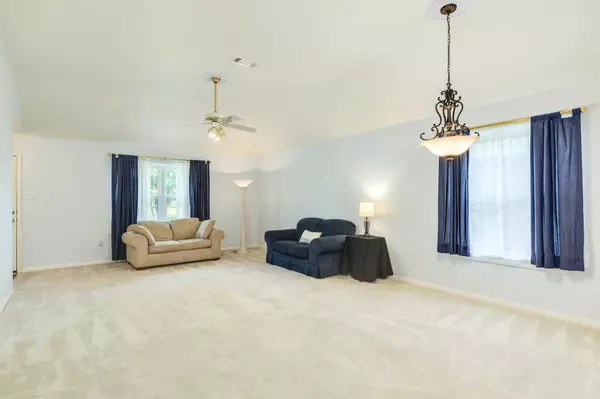 Pearland, TX 77584,606 Redwood Bend LN