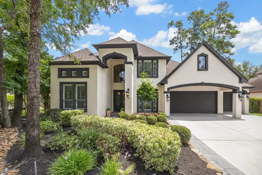 18 Sutton Mill PL, The Woodlands, TX 77382