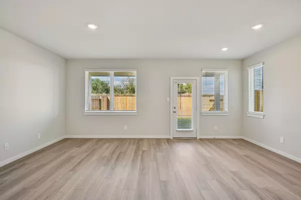 Kemah, TX 77565,617 Sand Dollar DR