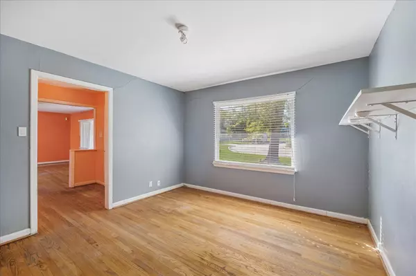 Houston, TX 77025,8419 Bluegate CT