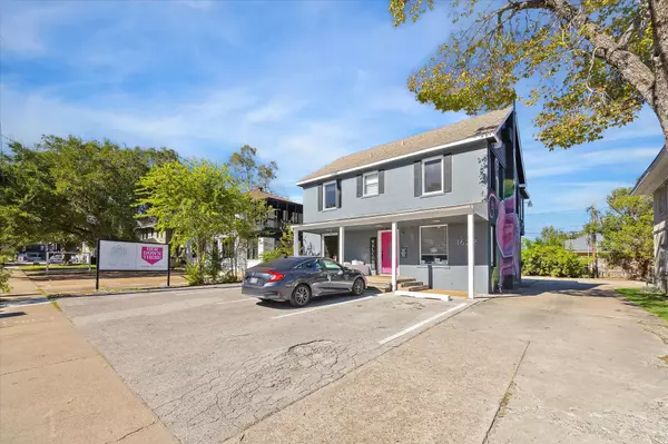 Houston, TX 77006,1622 W Alabama ST