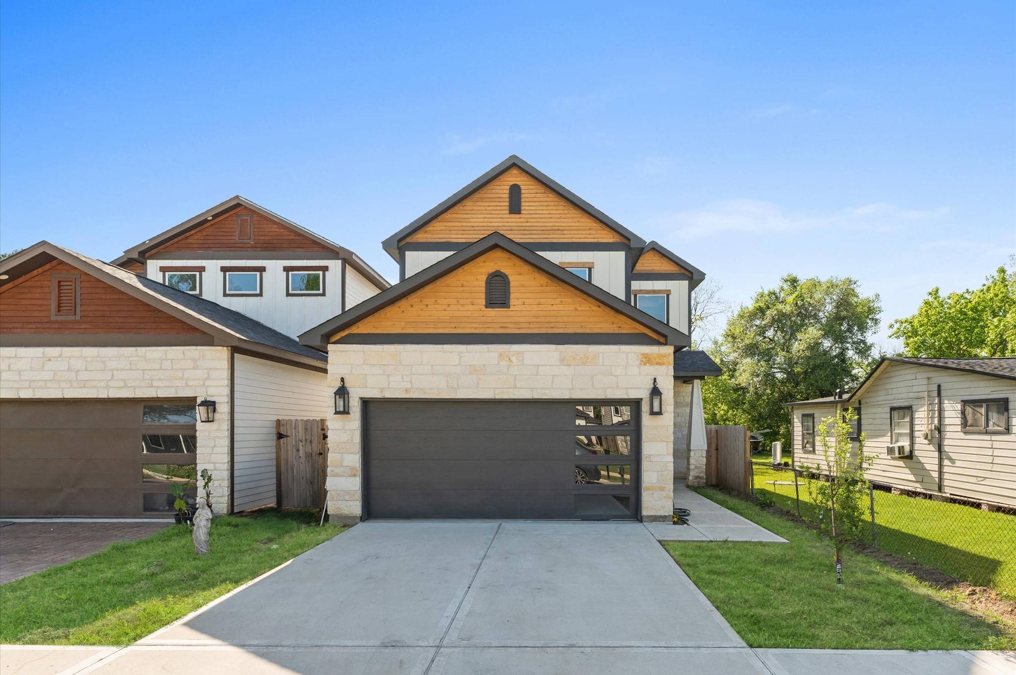 7407 Cora ST, Houston, TX 77088