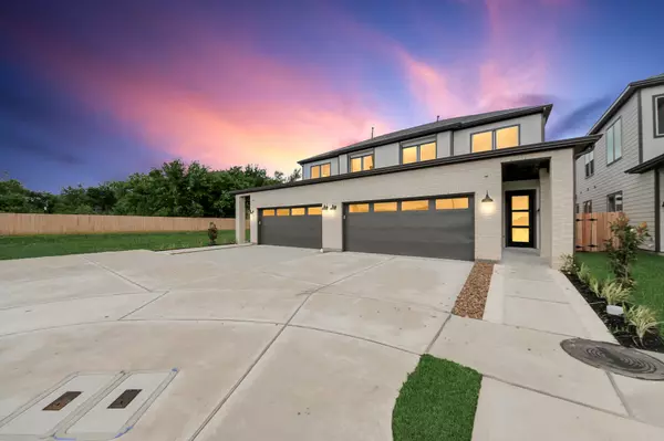 Stafford, TX 77477,4336 Avron DR #B