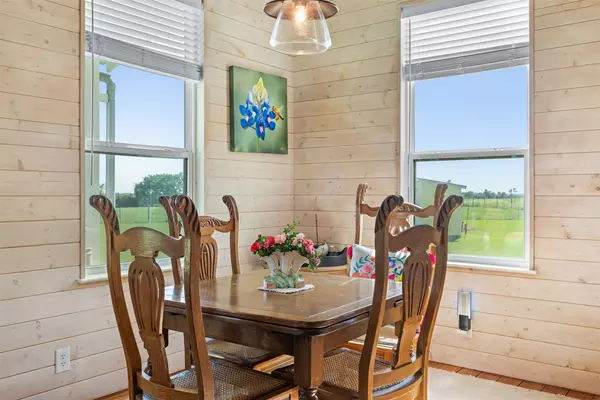 Industry, TX 78944,13540 Turnbow RD