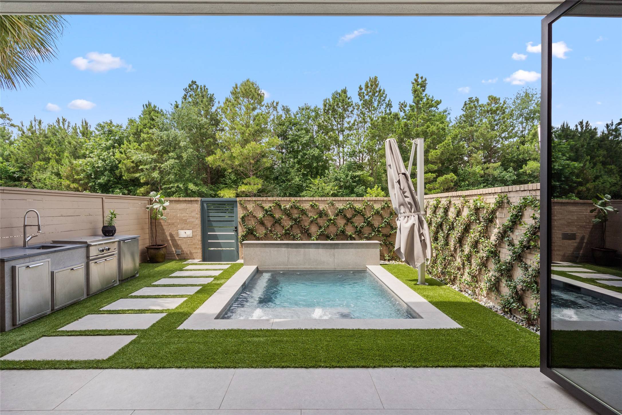 Houston, TX 77007,6508 Haskell ST