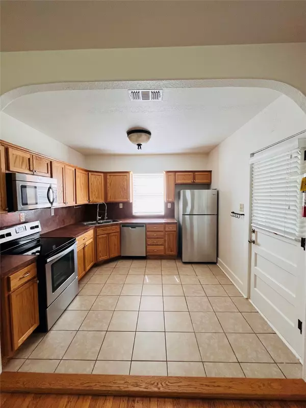 Boling, TX 77420,1572 Burning Stone DR