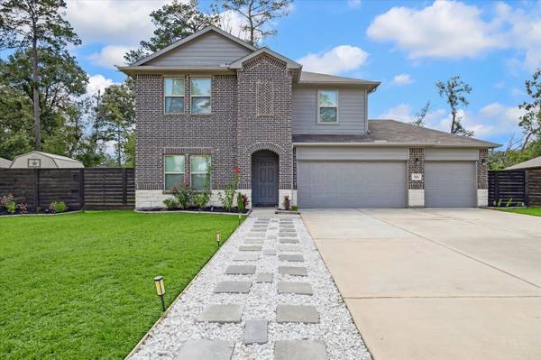 922 Forest VW, New Caney, TX 77357