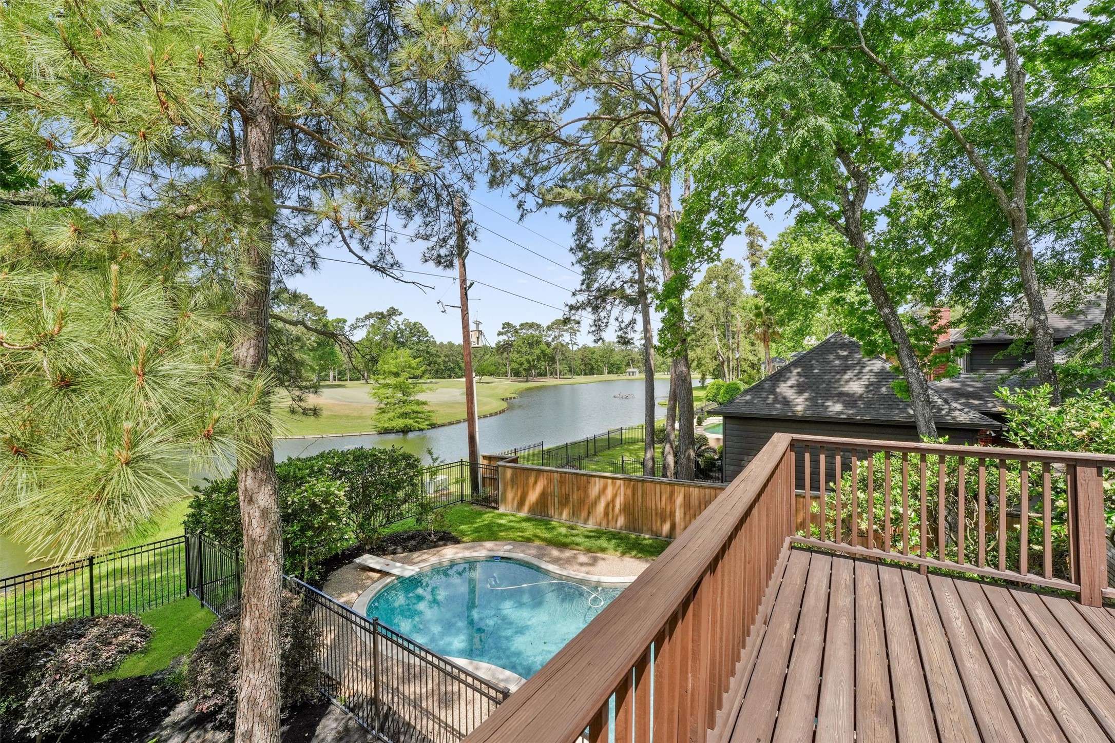 2023 Forest Garden DR, Kingwood, TX 77345