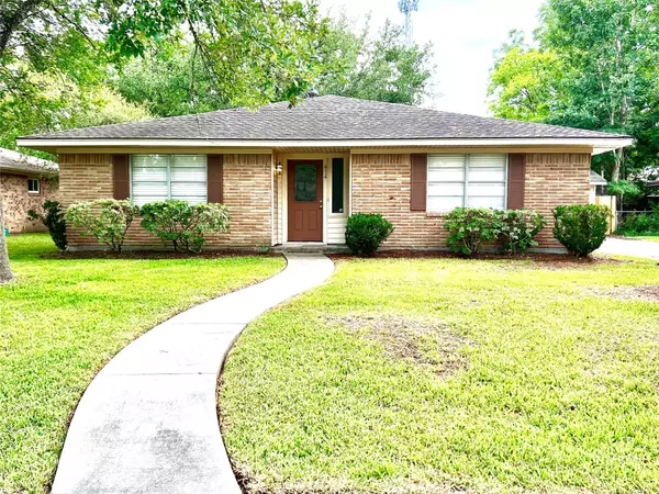 414 Oak Vista DR, Friendswood, TX 77546