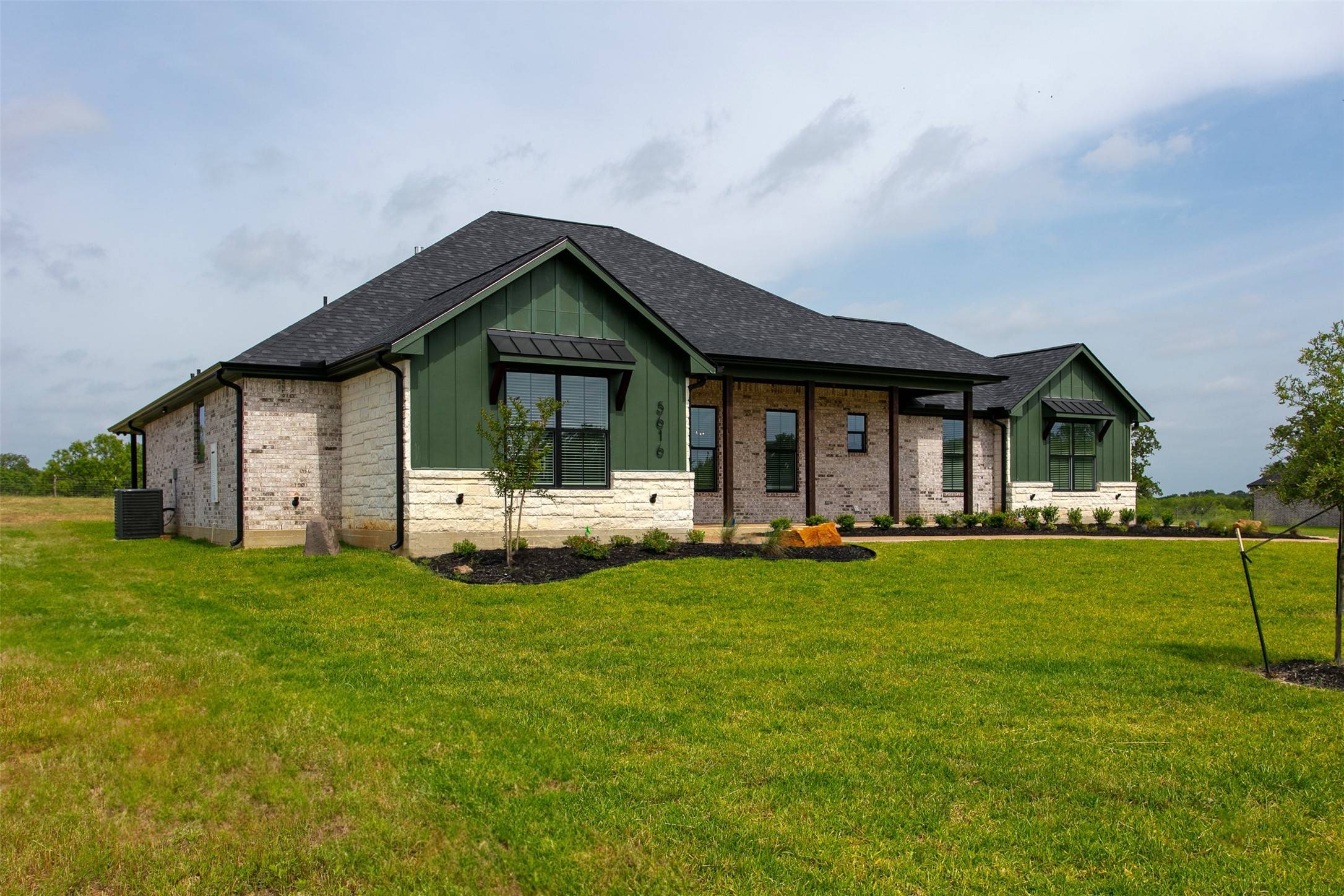 Bryan, TX 77808,5616 Mill Water CT