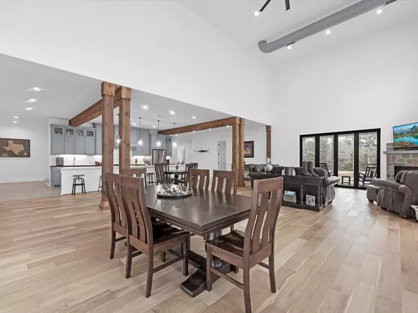 New Waverly, TX 77358,192 B FM 1097