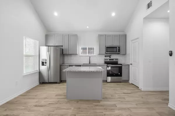 Montgomery, TX 77316,16850 Forrestal
