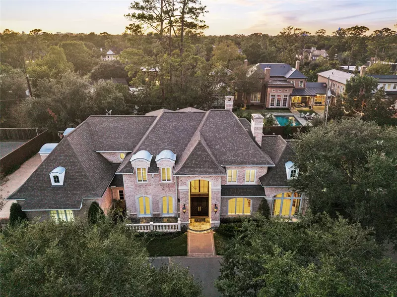 10911 Kemwood DR, Hunters Creek Village, TX 77024