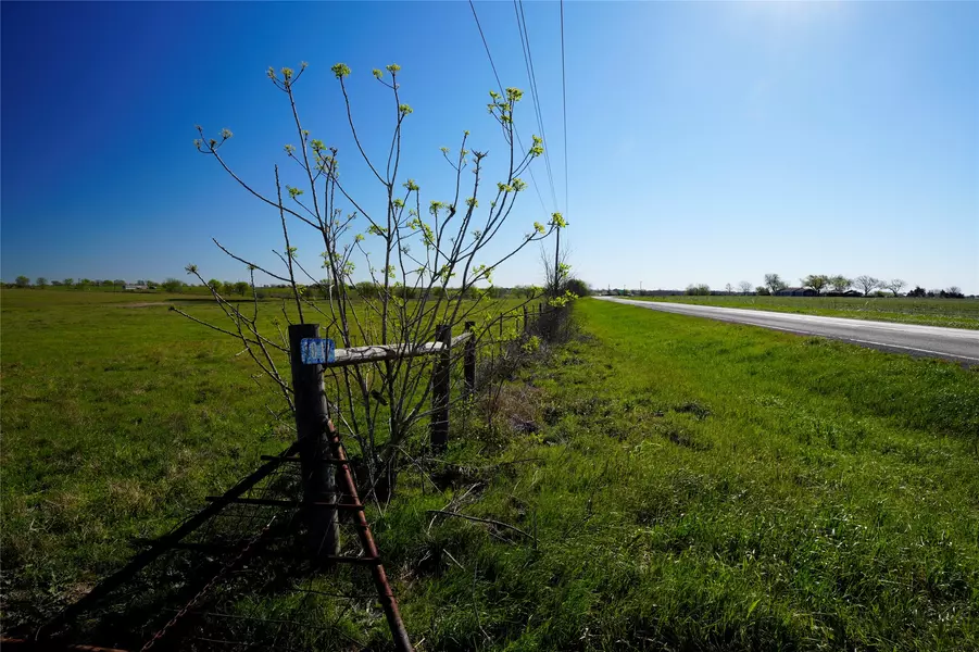 TR 1 1011 Fm 956, Schulenburg, TX 78956